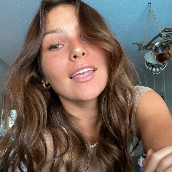 Meet your Posher, Lexi - Picture 1 of 1